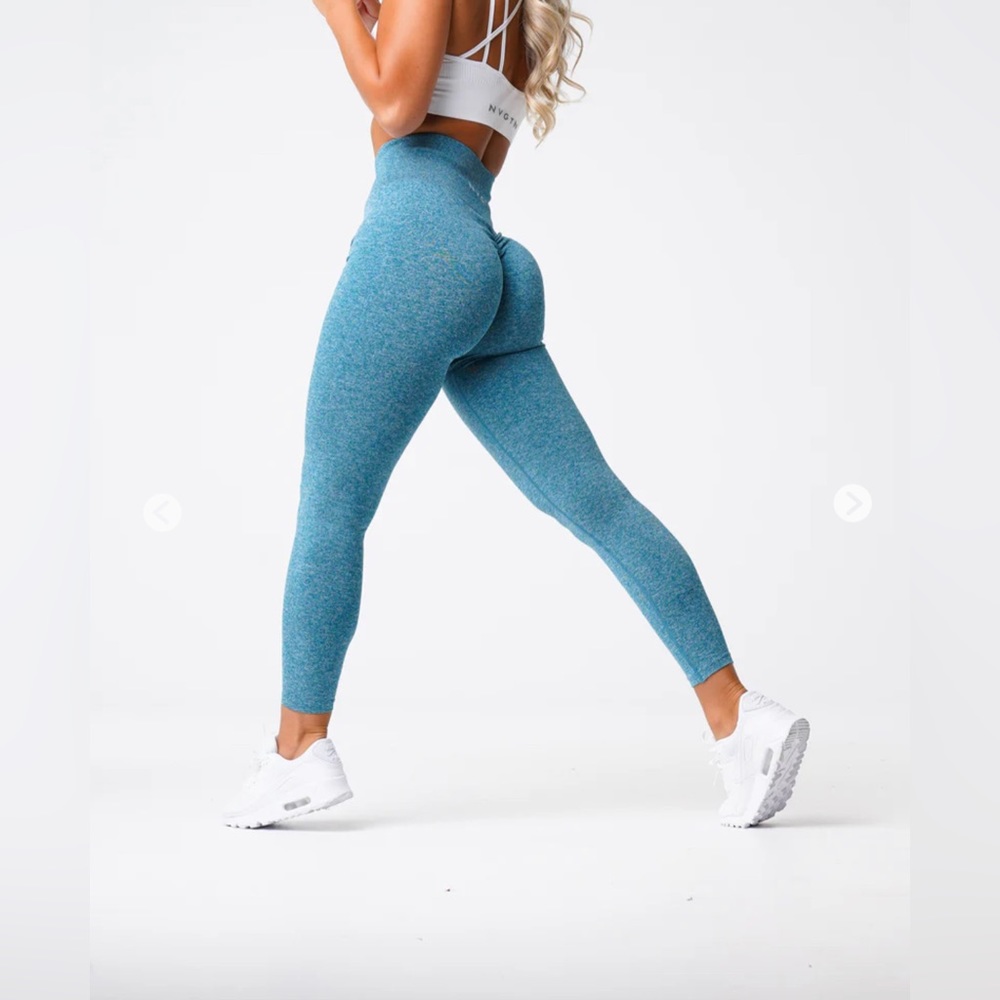 NVGTN Teal Scrunch Seamless Leggings
